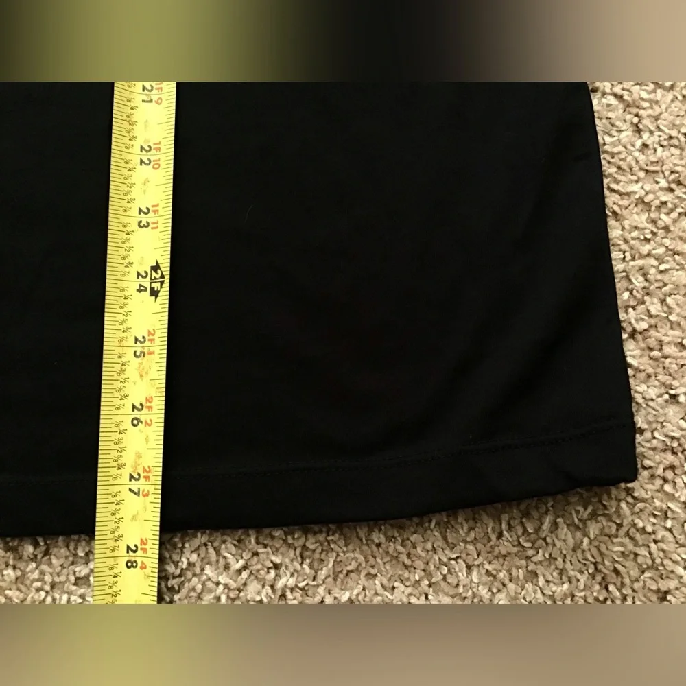 Taylor Swift Metal Tee - Picture 7 of 8